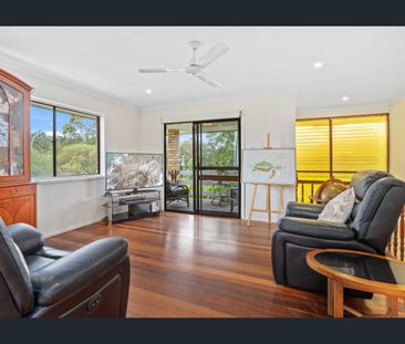 Charming Family Home in a Prime Location! - Photo 1