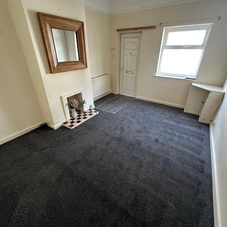 2 bedroom semi-detached house to rent - Photo 1