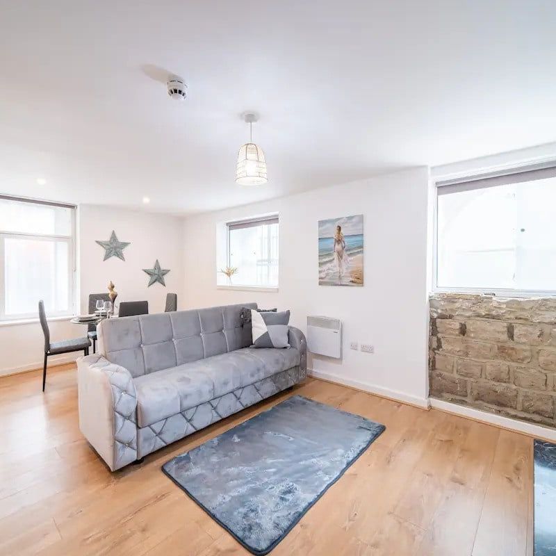 2 Bed Flat, Rivermill Court, LS5 - Photo 1