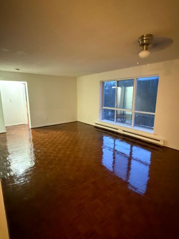 For Lease - 72 Lake Avenue Unit# 201, Richmond Hill, Ontario - Photo 2