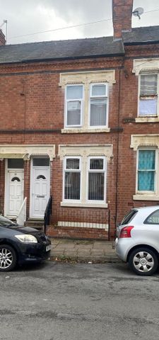 3 bedroom terraced house to rent - Photo 2