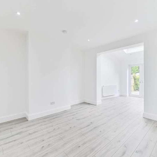 Parry Road, London, Se, South Norwood, SE25 - Photo 1