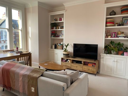 Room in a Shared Flat, Chalsey Road, SE4 - Photo 1