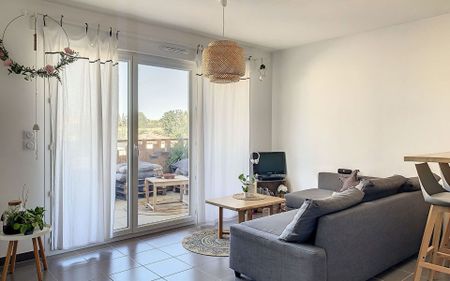 Appartement à louer 2 pièces • Saint-Cannat - Photo 2