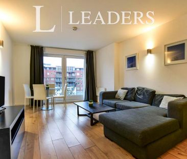 2 bedroom flat to rent - Photo 1