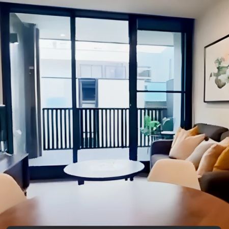 2 Bed 2 Bath - Furniture included - Photo 4