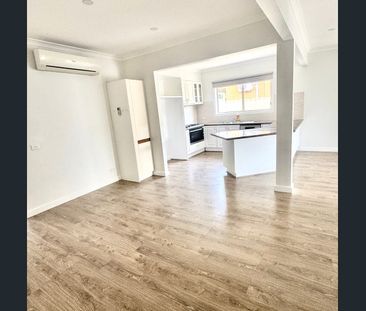 St Albans Central Walk To Shops Train Station Schools And Market - Photo 5