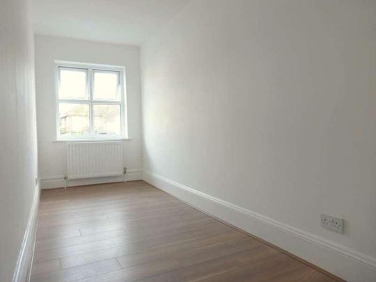 Oxhey Road, Oxhey, WD19 - Photo 1