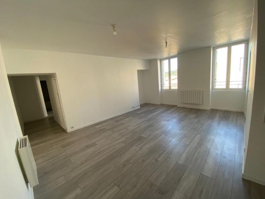 Location Appartement 4 pièces 71m² ST AMBROIX 30500 - Photo 1