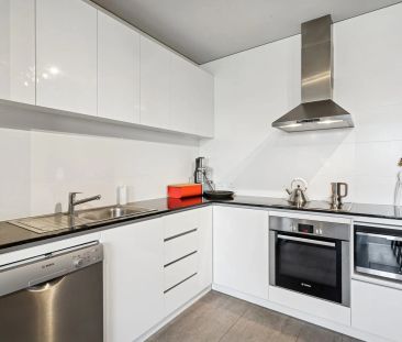 Modern Unfurnished Townhouse in Prime West Perth Location - Photo 4