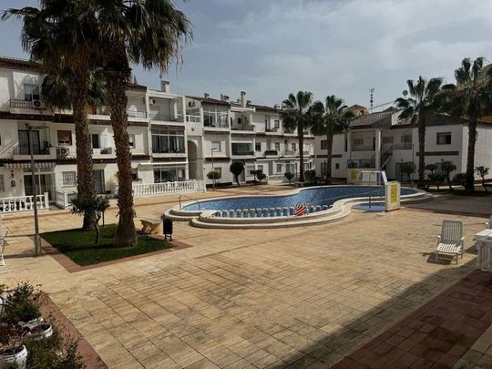 Alquiler de piso en Calle Caballito de Mar s/n - Photo 1