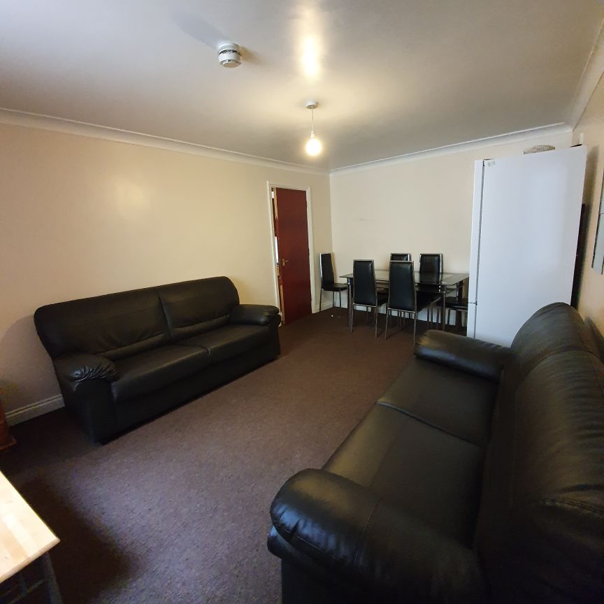 37 TEIGNMOUTH ROAD - Photo 1