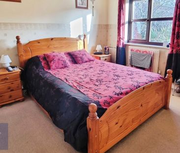 3 bedroom House To Let Total Size: 926 SQ FT - Photo 4