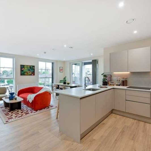 Marble House, Hayes And Harlington, UB3 - Photo 1