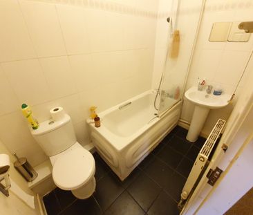 1 Gleave Road Selly Oak - Photo 2