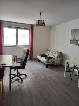 Location Appartement 1 pièce 31m² ST ETIENNE 42000 - Photo 1