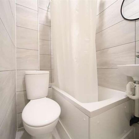 Nags Head Road, Enfield, EN3 - Photo 4