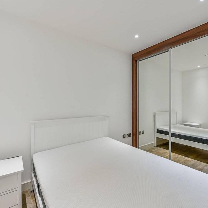 Studio to rent - Photo 1