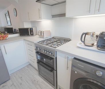 2 bedroom terraced house to rent - Photo 5