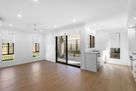 Great Location - Low Maintenance - Photo 3