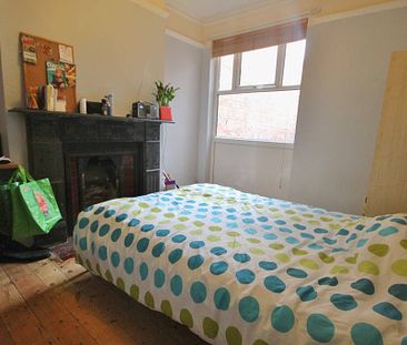 Stretton Road (8 bed) - Photo 2