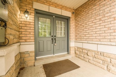 For Lease - 5195 Angel Stone Drive, Mississauga, Ontario - Photo 2