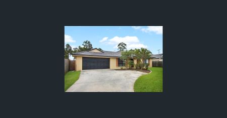 Close to convenience - Photo 2