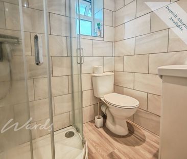 4 bedroom semi-detached house to rent - Photo 6
