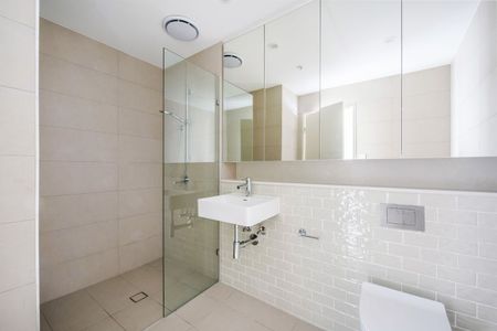 Brand New Designer Living - Photo 5