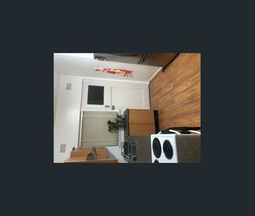 Quality and Spacious Ground Floor 3 Bed Unit - Photo 6