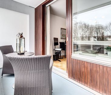 Exclusive, very quiet 1-room apartment in Arabellapark - Photo 1