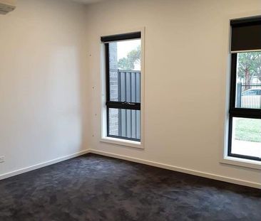 24B Howden Crescent, Braybrook VIC 3019 - Photo 5
