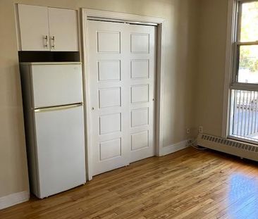 1 1/2 rénové à Dorval près des services - Photo 2