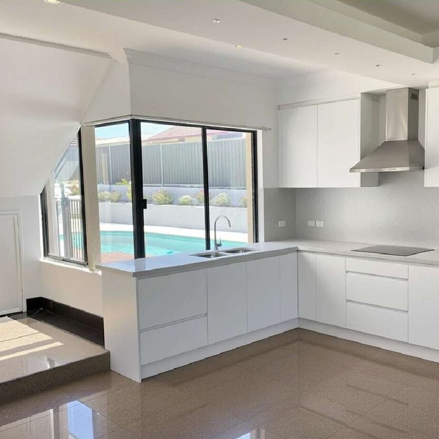 Canning Vale - Photo 1