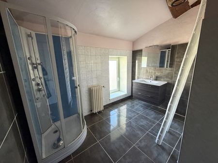 Location Appartement 2 pièces 59m² FEILLENS 01570 - Photo 3