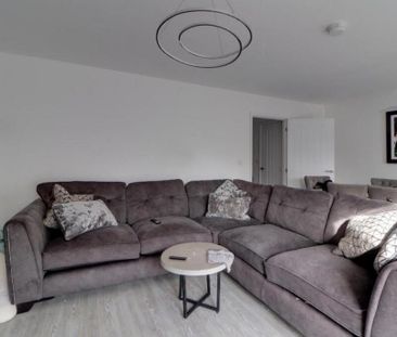 4 bedroom detached house to rent - Photo 1