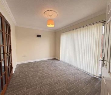 St. Andrews Road, Colwyn Bay, LL29 - Photo 5