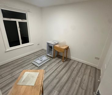 Room in a Shared House, Rosslyn Crescent, HA1 - Photo 1