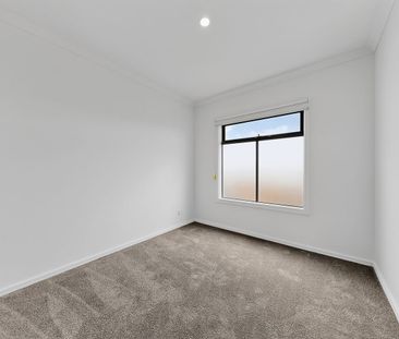 1 Fen Walk, Point Cook, Vic 3030 - Photo 4