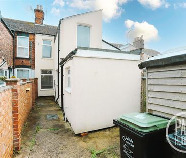Wollaston Road, Lowestoft, NR32 - Photo 1