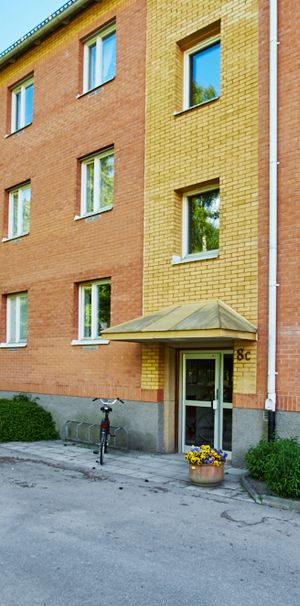 Svarvargatan 8 A - Foto 1