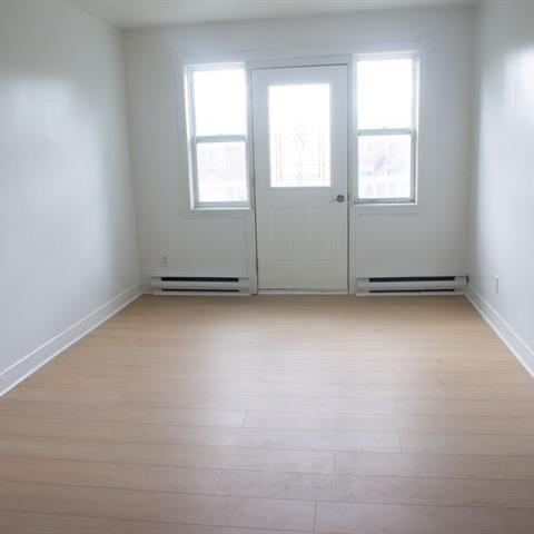 6794 Boul. de l'Assomption - Photo 1