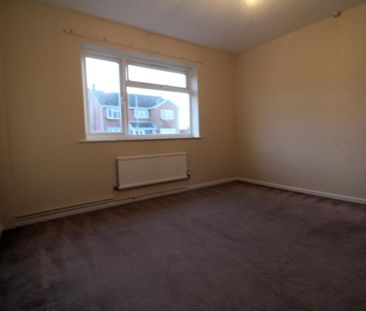 2 bedroom bungalow to rent - Photo 3