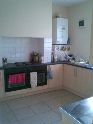 7 Bed Student House - Photo 5