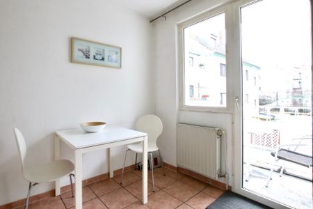 Perfekt Wohnen in Köln-Ehrenfeld: Möbliertes Apartment mit Balkon - Photo 4