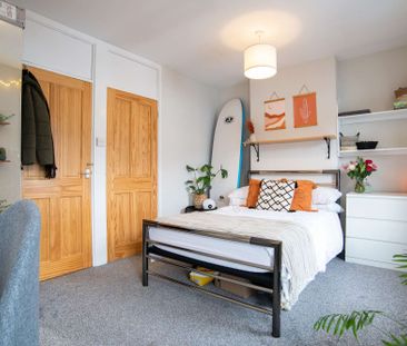 Ideal location for all universities! - Photo 4