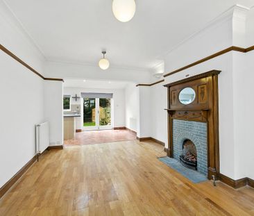 4 bedroom semi-detached house to rent - Photo 3