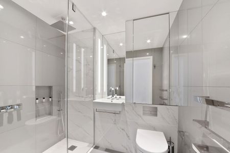 Apartment to rent in Hampton Tower E14 - Photo 5