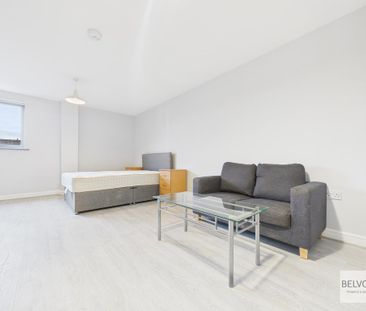 Studio to rent - Photo 2