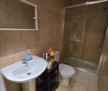Room in a Shared House, Headingley Avenue, LS6 - Photo 5